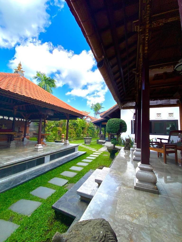 Hotel Puri Ayu Canggu Exterior foto