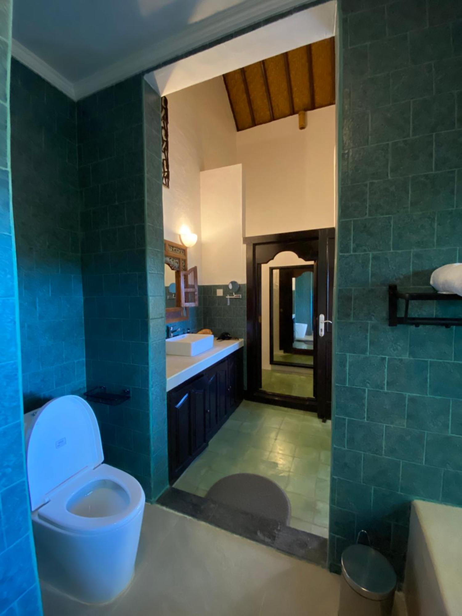 Hotel Puri Ayu Canggu Exterior foto