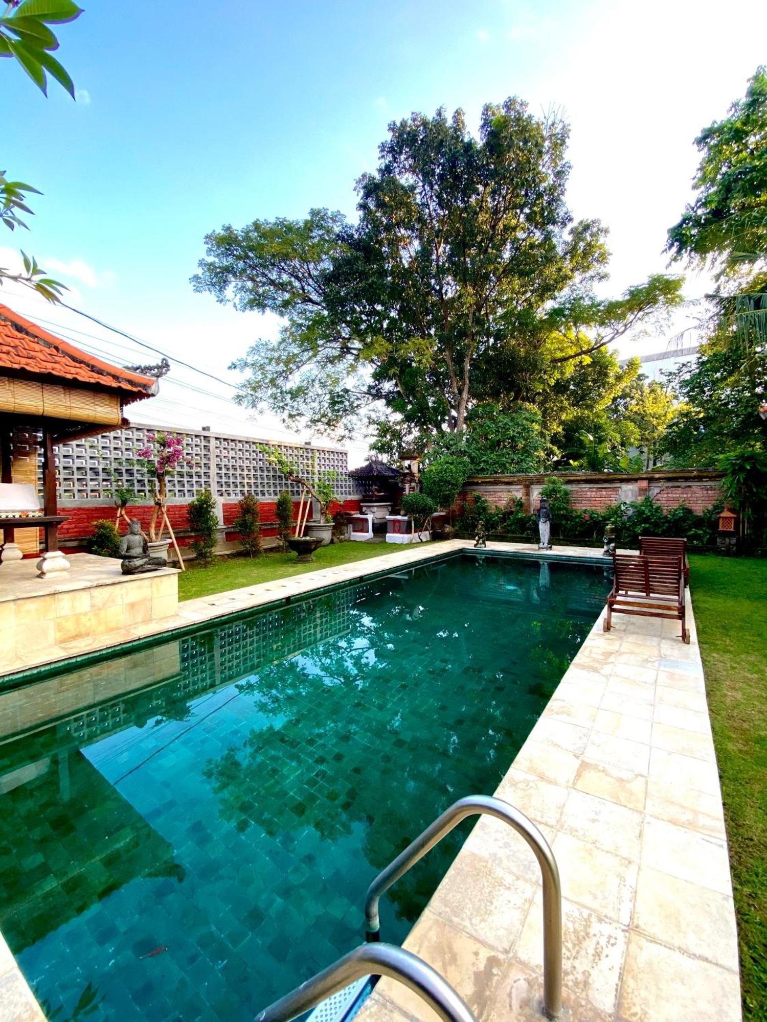 Hotel Puri Ayu Canggu Exterior foto